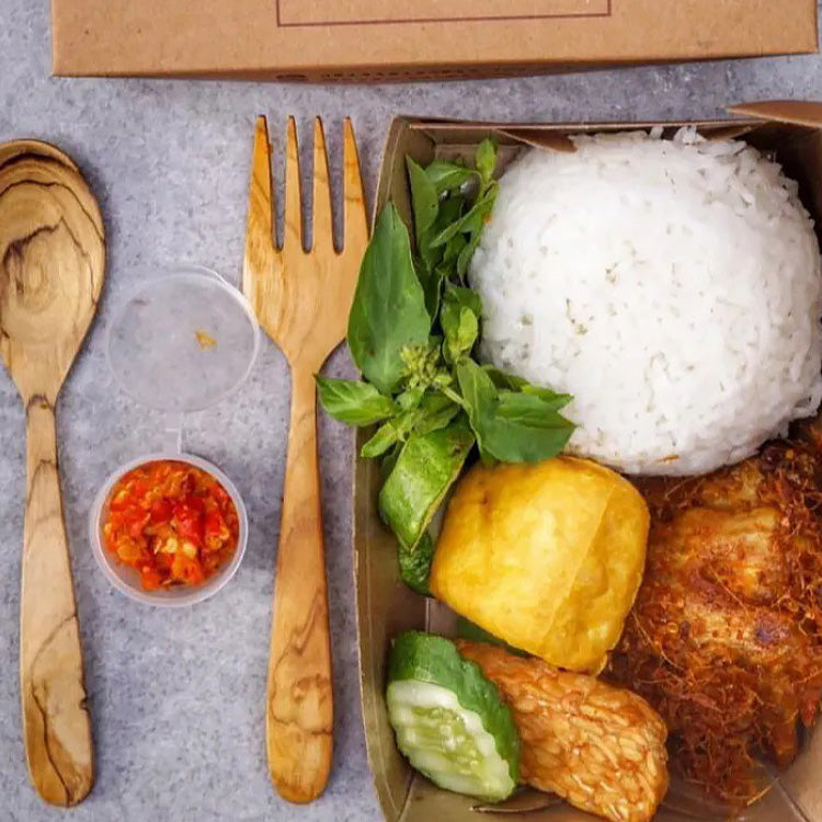 Set Menu oleh Ayam Nona Tjioe (Ciasem 12)