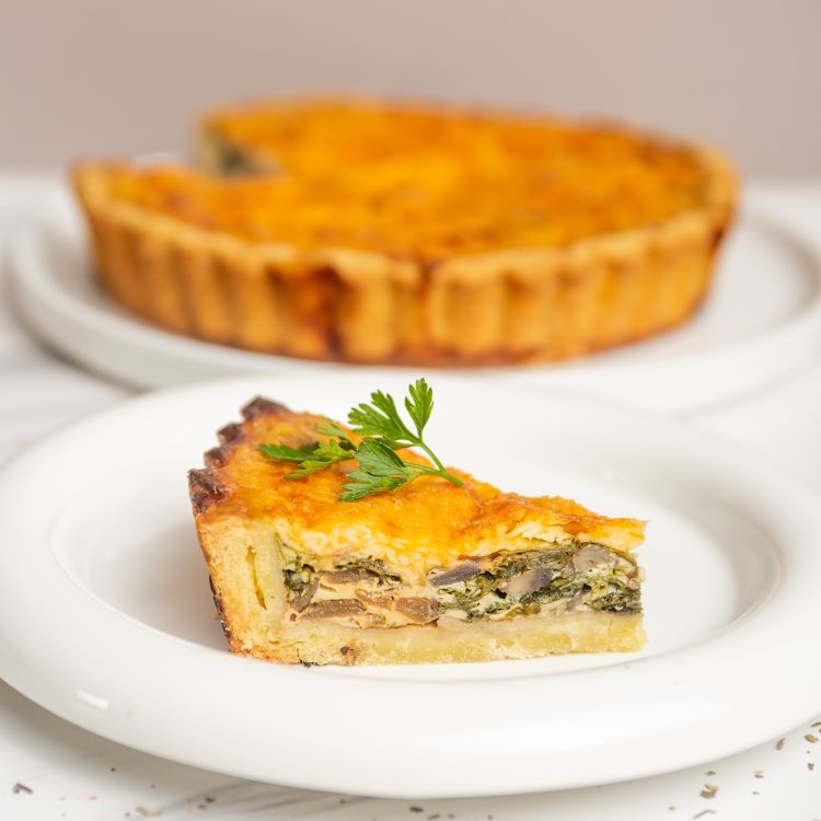 Buy 1 Quiche Single (All Variant) Get 1 Free Drink by La Minute Kitchen